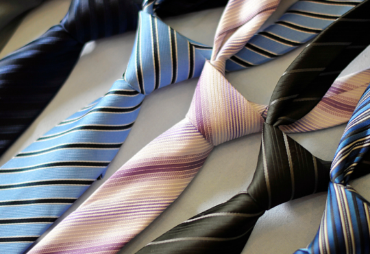 10 Popular Ties for Men: Stylish Choices for Every Occasion